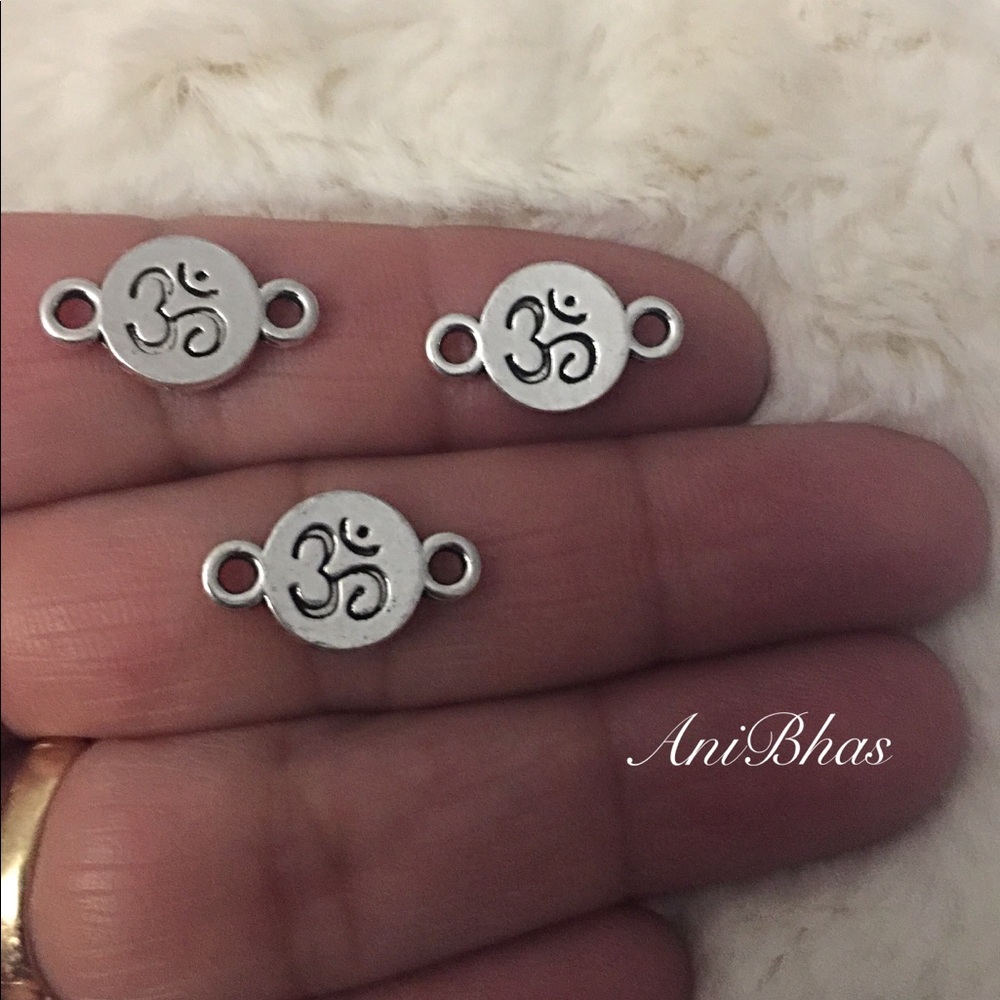 2 OM Aum Ohm Matra Charms